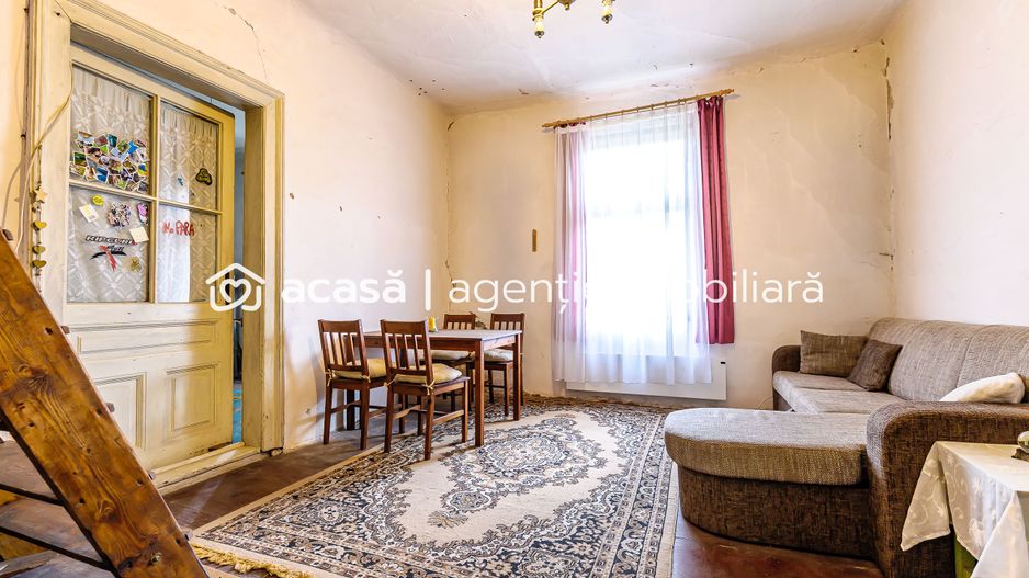 Apartament cu 2 camere, la curte comună, în Grădște. - Poză 10