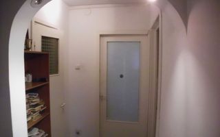 Apartament 3 camere decomandat 5 minute de metrou Valea Ialomitei - Poză 3