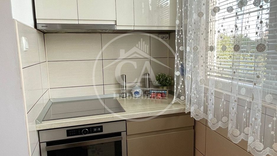 Apartament cu 3 camere de inchiriat in zona Nufarul, Oradea. - Poză 12