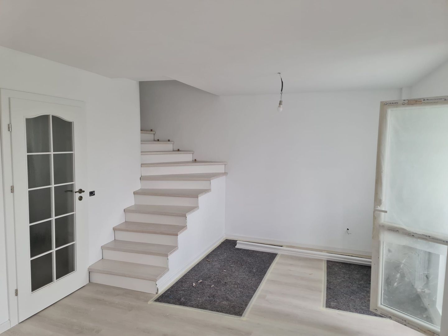 De vanzare Apartament  4 camere tip duplex  Pacii, etajul 4 si 5 - Poză 2