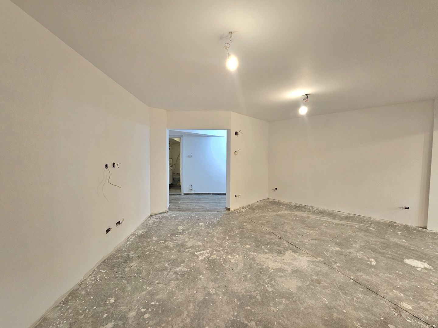 Apartament 3 camere de vânzare – Zona Boema, 98 mp Complet renovat - Poză 8
