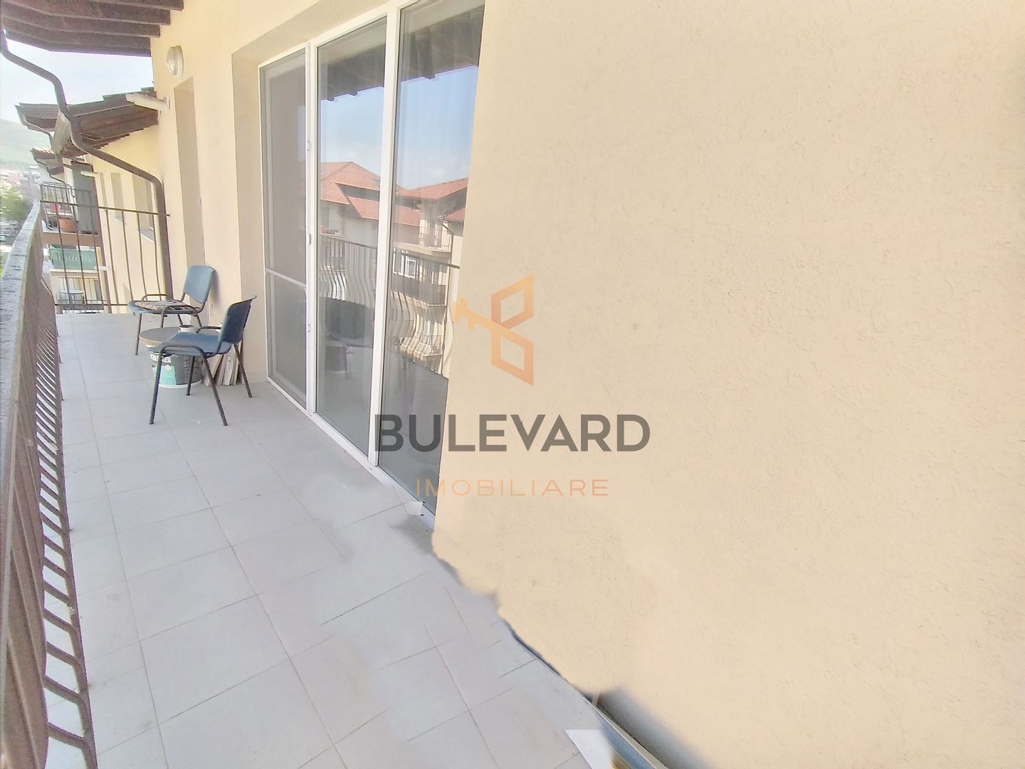 Apartament cu 2 camere decomandate, zona strazii Florilor! - Poză 10