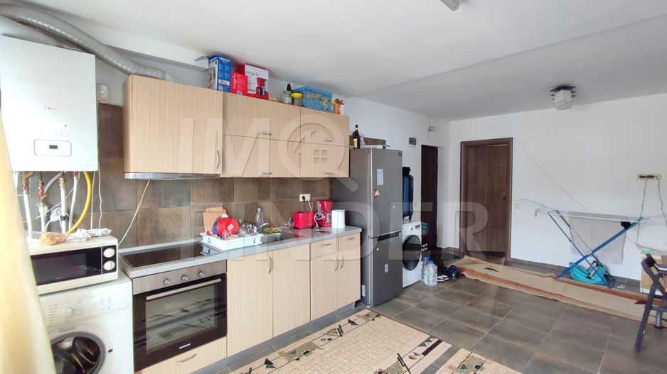 Apartament Finisat 2500euro/mp cu parcare  in Buna Ziua - Poză 3