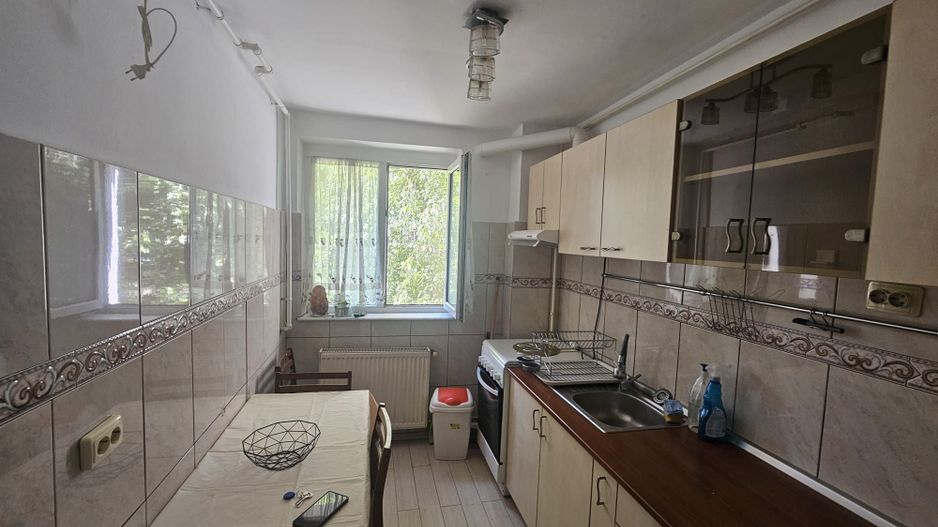 2 camere, etaj 1, stradal, vis-a-vis de Spitalul Militar - Poză 5
