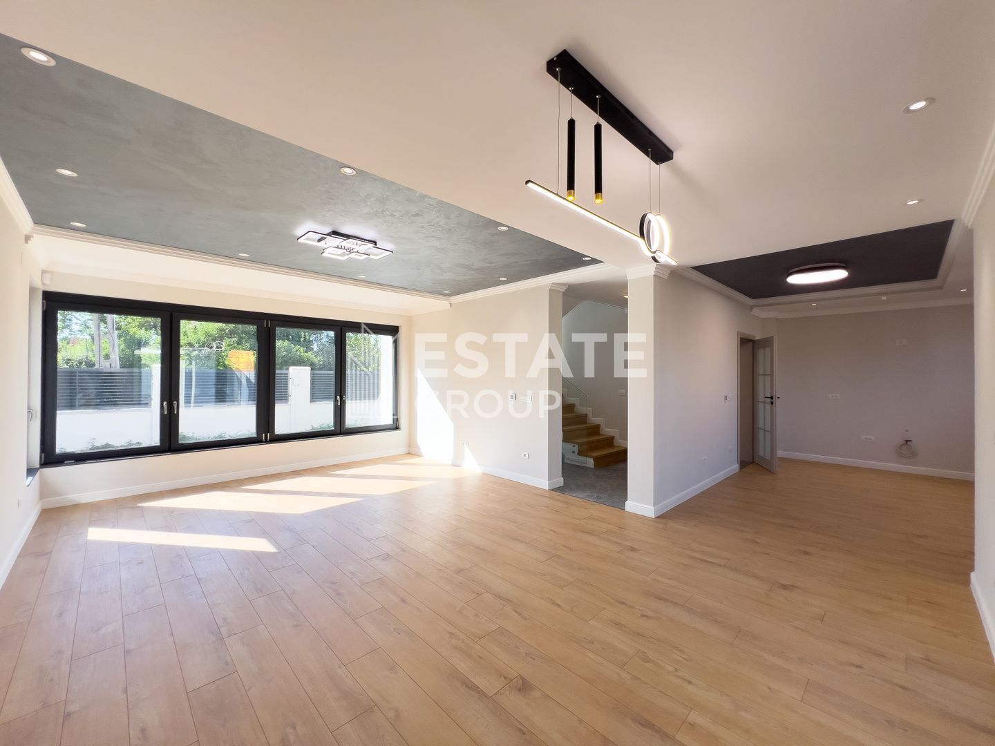 Proiect modern Dumbravita - Poză 1