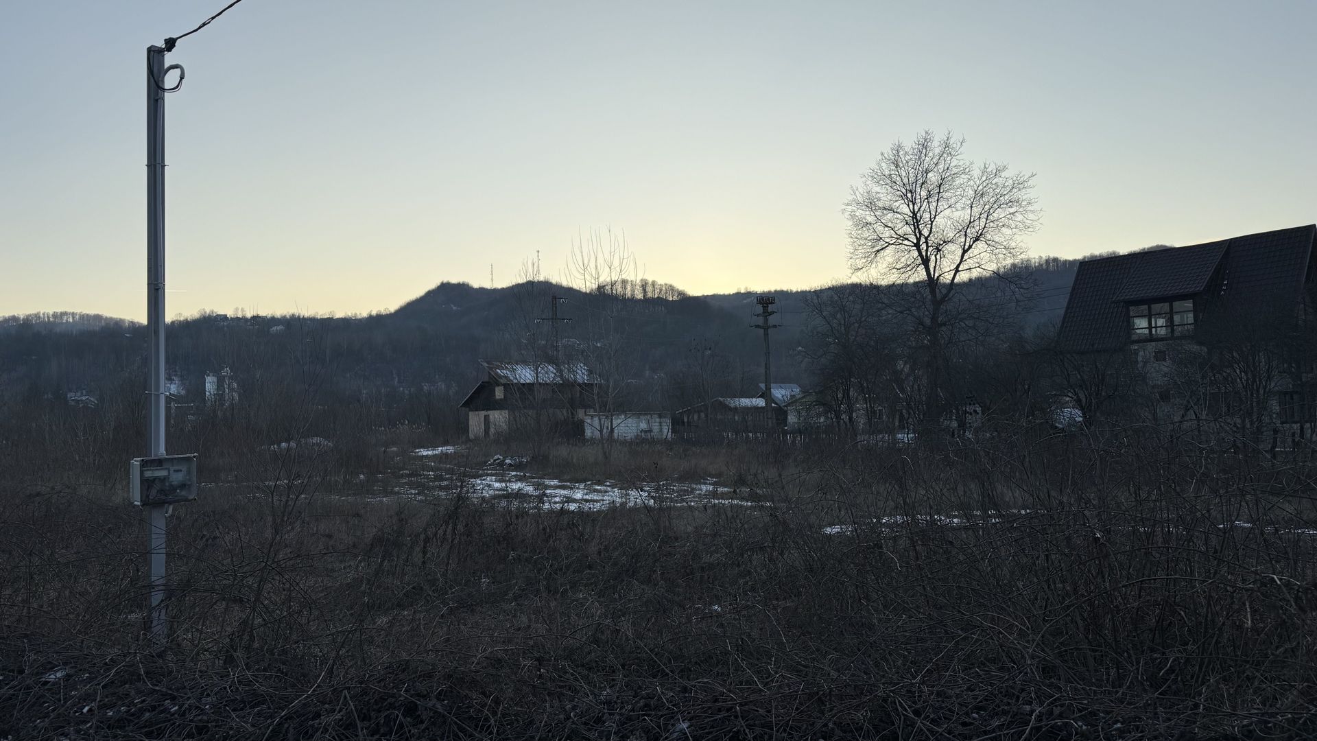 Teren intravilan construcții 10834 mp + construcție- cabană lemn! - Poză 12