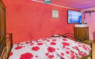 Casă solidă cu 1400 mp teren în Iratoșu - Poză 11