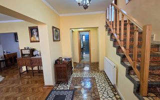 Duplex mobilat, utilat, 4 camere, garaj, zona exclusivista, Cetate - Poză 4