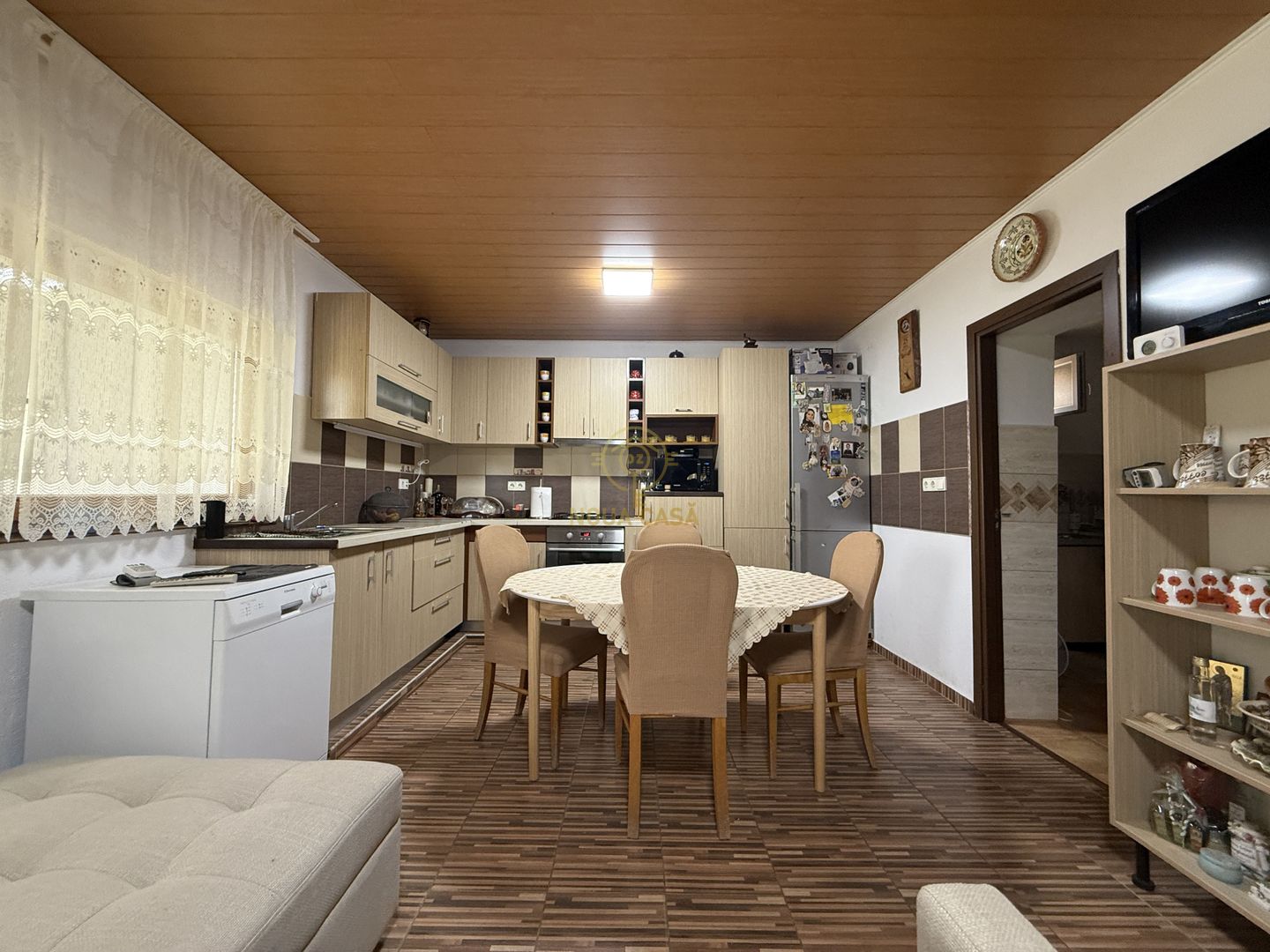 De vanzare Casa cu 4 camere si teren de 4.839mp/Utilata/Mobilata - Poză 13