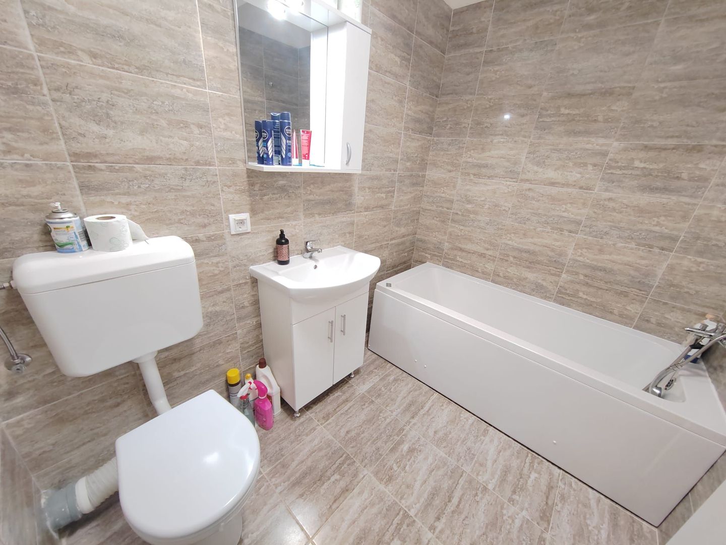 Popesti Biruintei 45/Prima chirie/Loc parcare - Poză 13