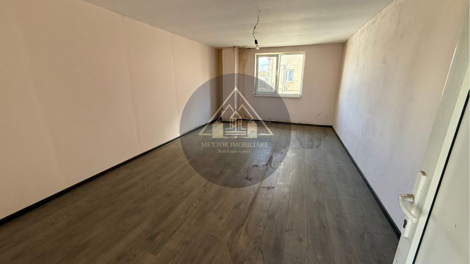 Casa de vanzare, Medias - Poză 4