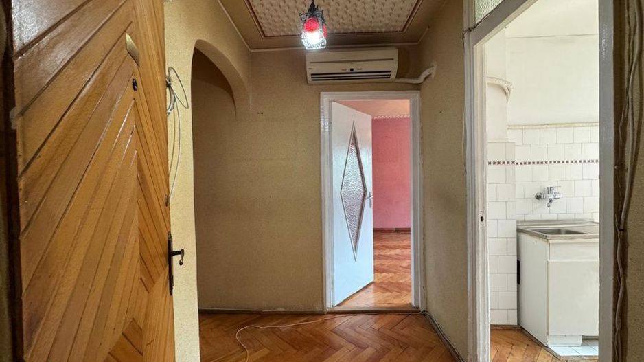 Apartament 3 camere decomandat, 56 mp utili, etaj 2 – zona Torontalului - Poză 3