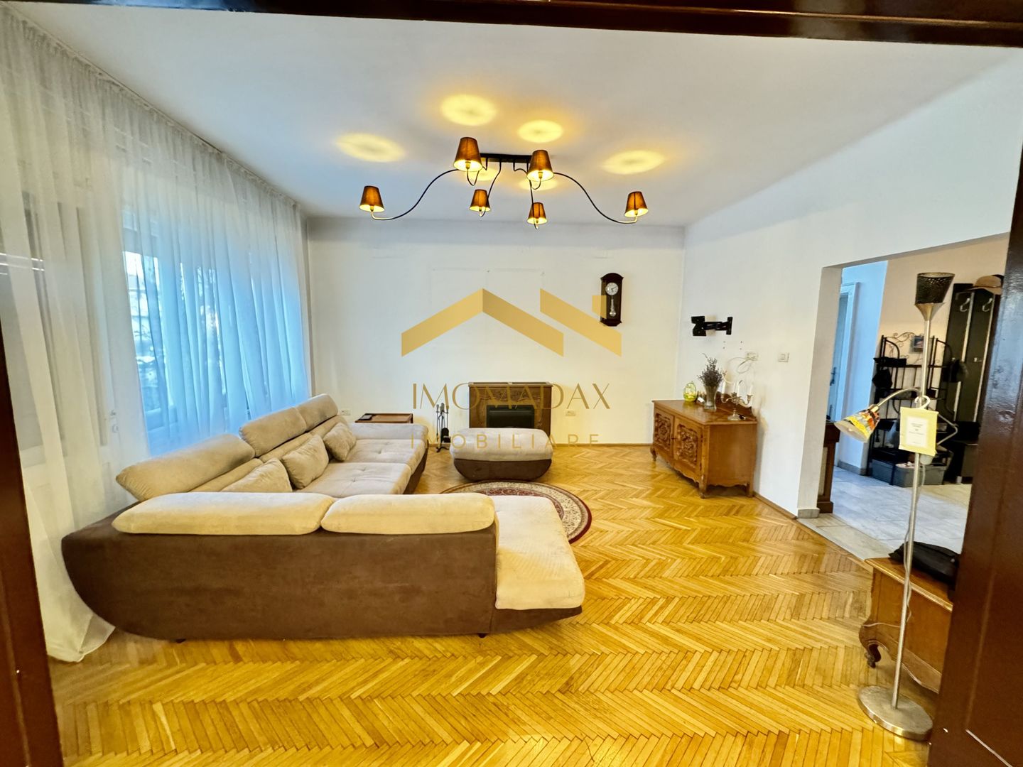 Elisabetin-3 Apartamente-Garaj - Poză 1