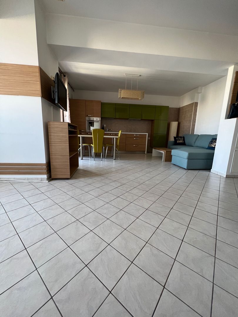 Închiriez apartament 2 camere, Decebal, mobilat și utilat, plan B - Poză 4