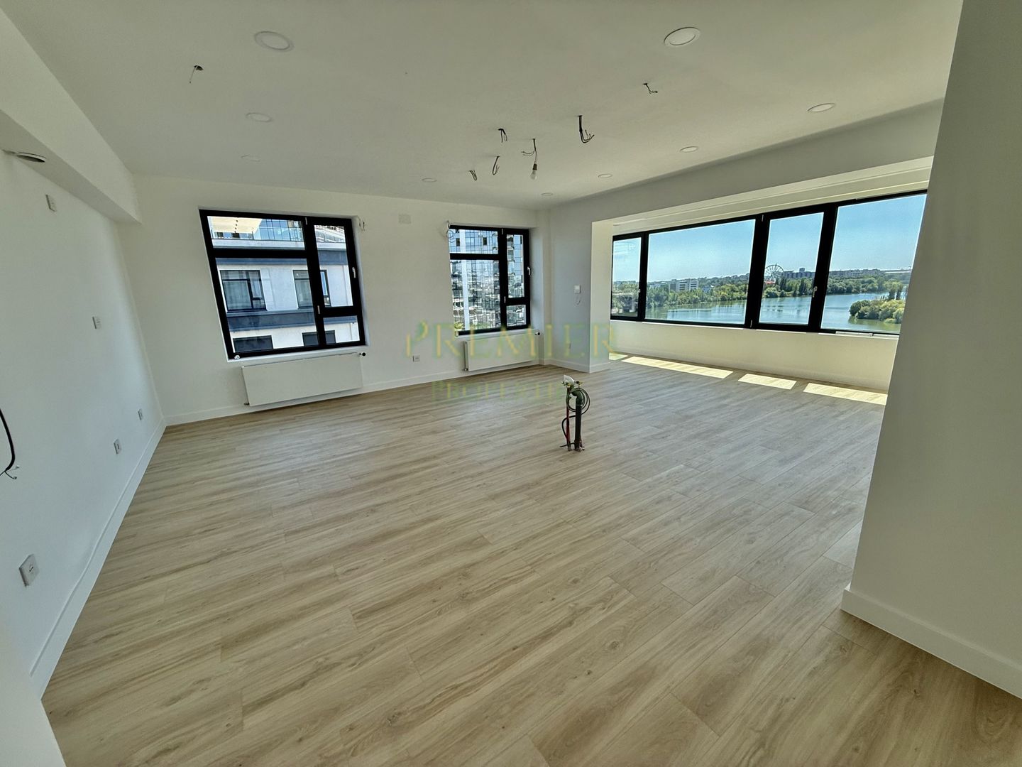 Penthouse Laguna Residence lac floreasca Priveliste panoramica - Poză 10