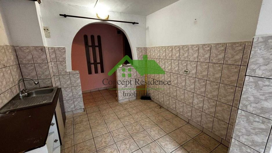 Apartament 2 camere decomandat, etaj 1 – Aleea Dobrogei - Poză 4