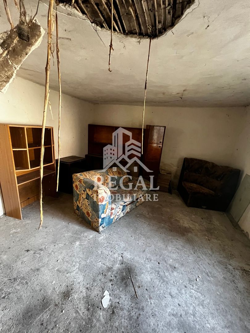Casă de vânzare în Cristur – teren 440 mp | Necesita Renovare - Poză 4