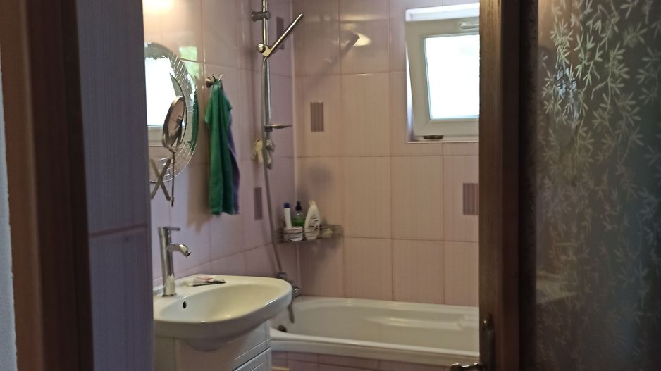 vila indiv+1198mp teren/pe DN4(sosBucuresti) in Frumusani/jud.Calarasi - Poză 83