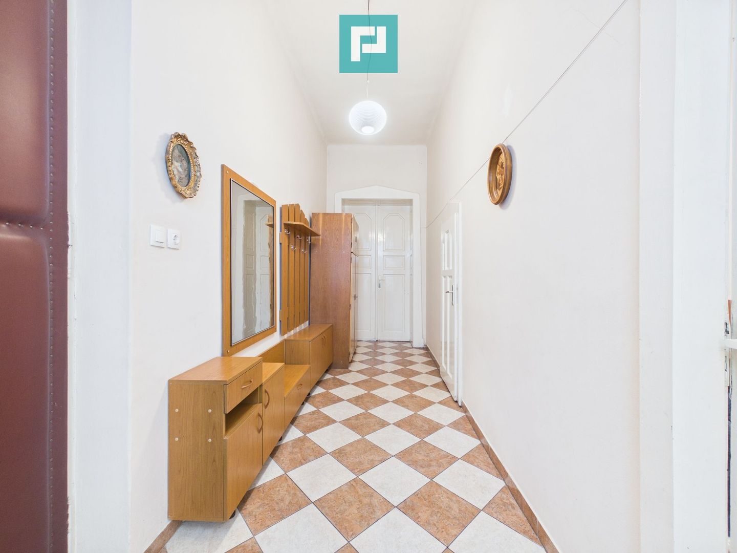 Apartament generos cu 3 camere – Zona Centrală - Poză 4