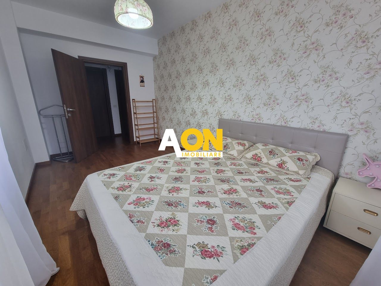 Apartament 2 Camere, Bloc Nou, Zona Centru - Poză 7
