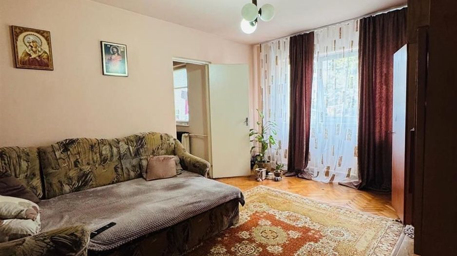 Apartament 2 camere semidecomandat Razboieni - Poză 2