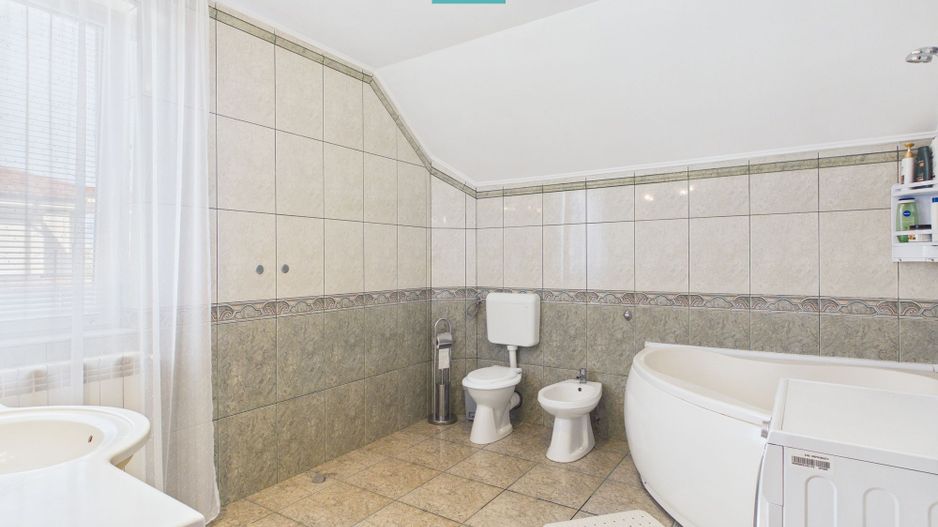 Vilă 343 mp utili, teren 600 mp, Oncea – Oradea - Poză 9