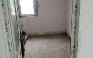 Casa P+1, 200 mp utili,Hala nr 1, 350 mp,Hala nr 2,250 mp,Teren 14000 mp,zona Vladeni,pret negociabil - Poză 3