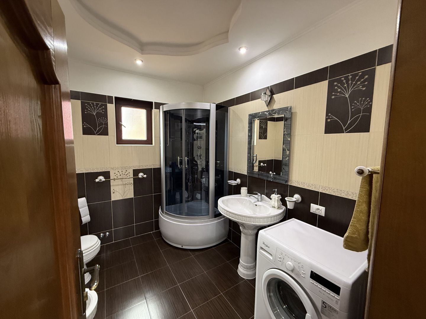 Casă de vânzare | Burdujeni | 417 mp construiți | Teren 1.200 mp - Poză 12