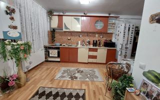 Apartament cu 3 camere de vânzare în zona Luxor - Poză 5