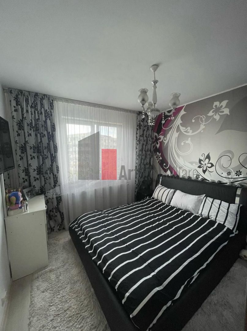 APARTAMENT 3 CAMERE  BARCA - Poză 2