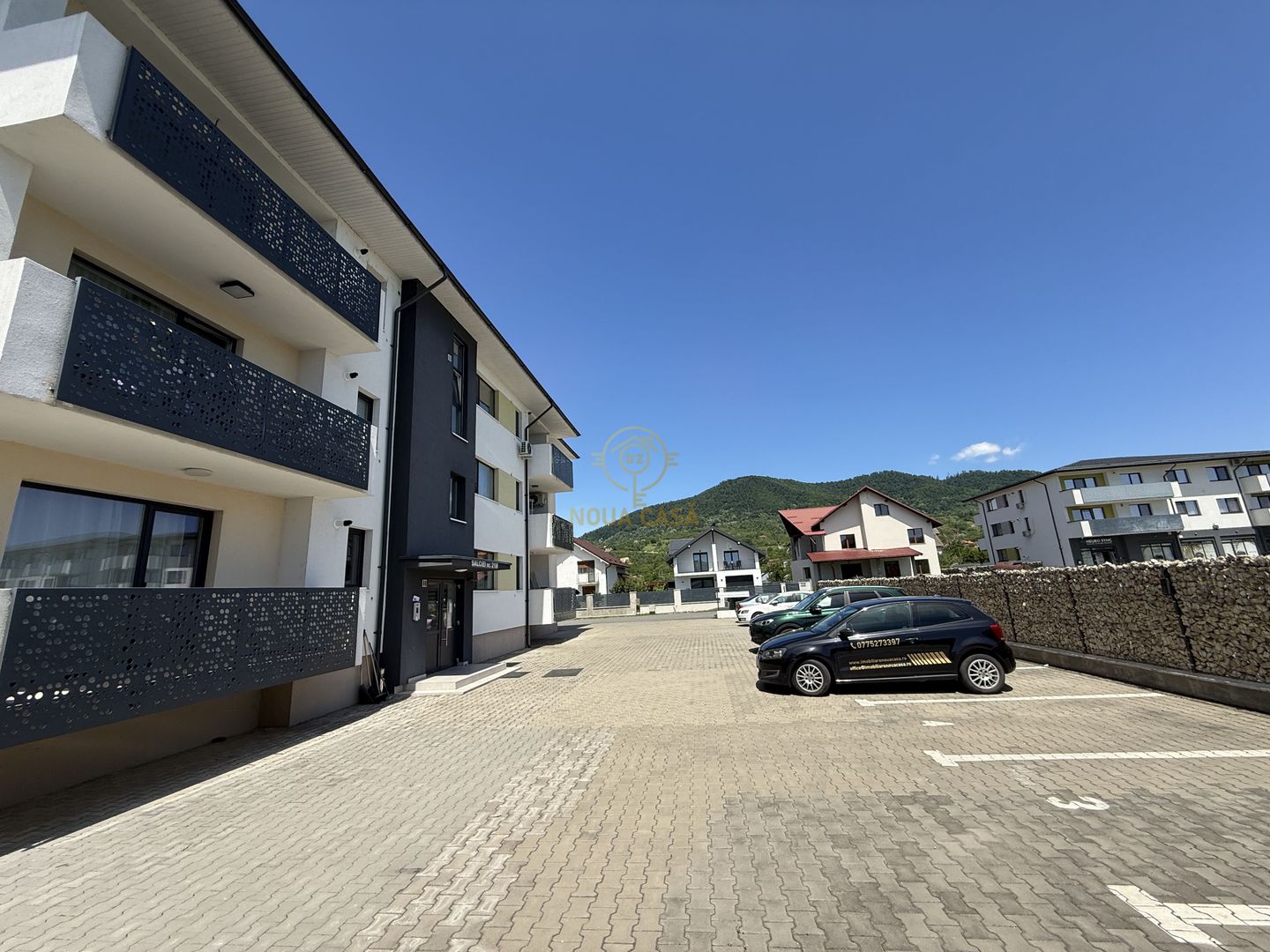 De inchiriat Apartament Bloc Nou/2 Camere/Balcon/Parcare - Poză 2