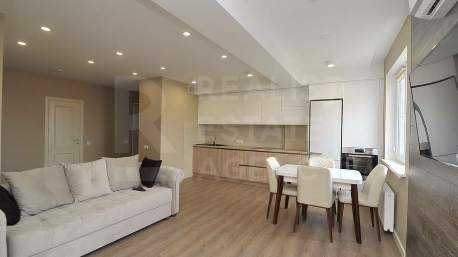 Chirie apartament, 3 camere, strada Melestiu, Botanica - Poză 1