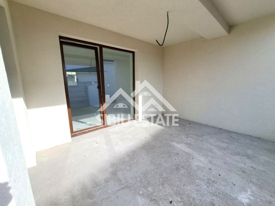 Casa noua 4 camere, 2 bai, terasa, curte si magazie - Poză 12