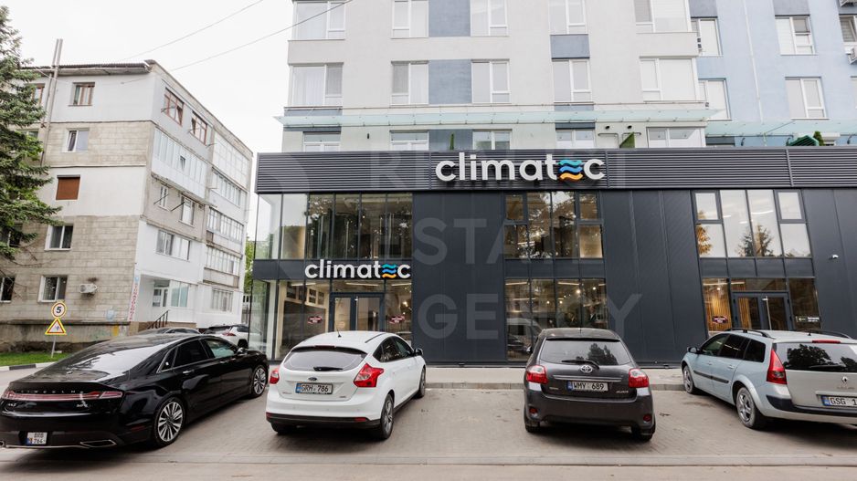 Vânzare, spațiu comercial, amplasat în Ungheni, pe str. Mihai Eminescu - Poză 2