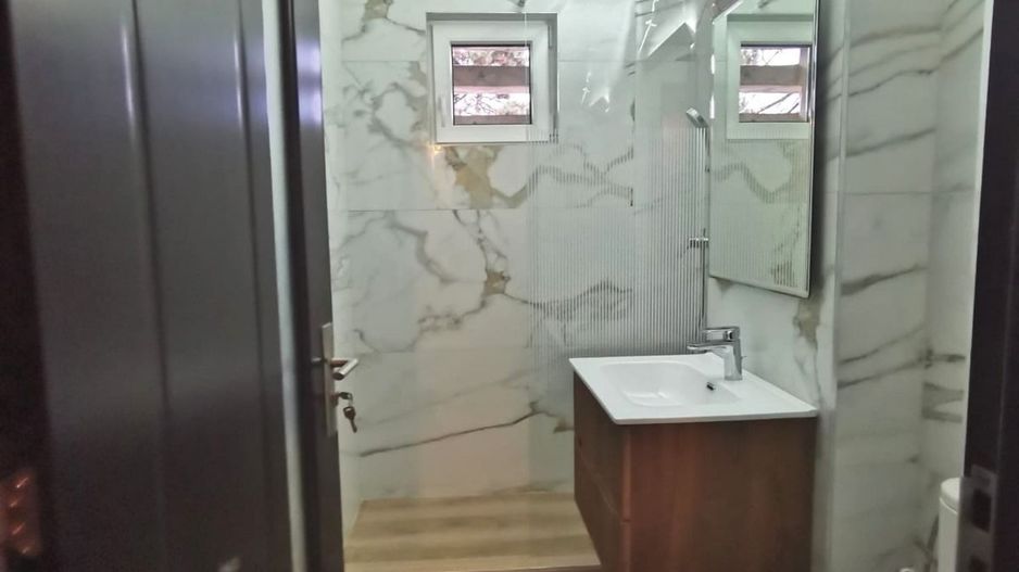 Apartament 3 Camere, Gheorgheni, parcare - Poză 2