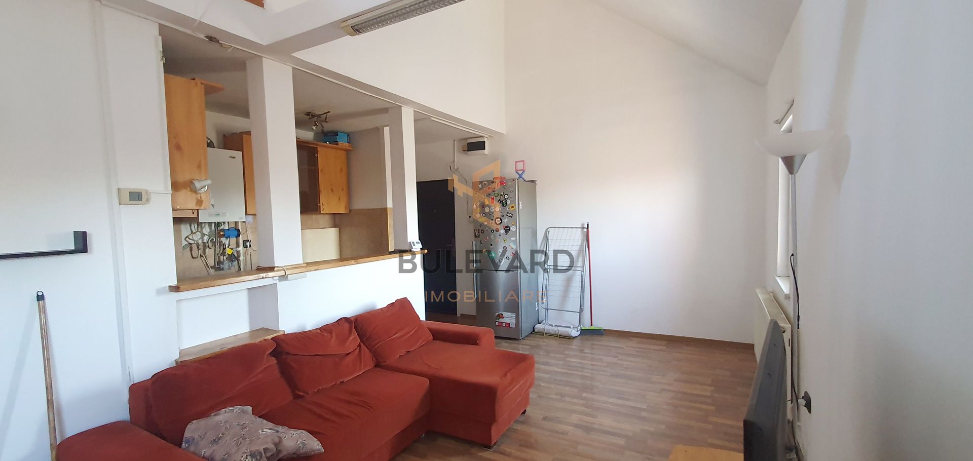 Apartament cu 2 camere, zona Hotel Royal! - Poză 3