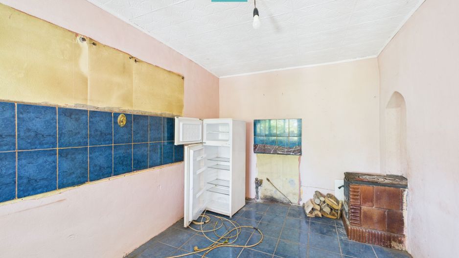 Casă și teren în Moravița, Timiș-poziție excelentă - Poză 4