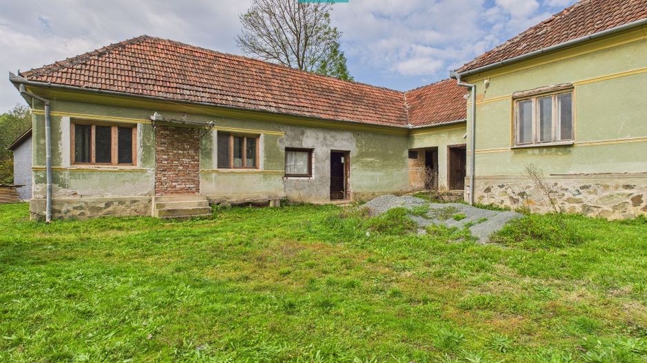 Casă cu teren generos Vărădia de Mureș - Stejar - Poză 4