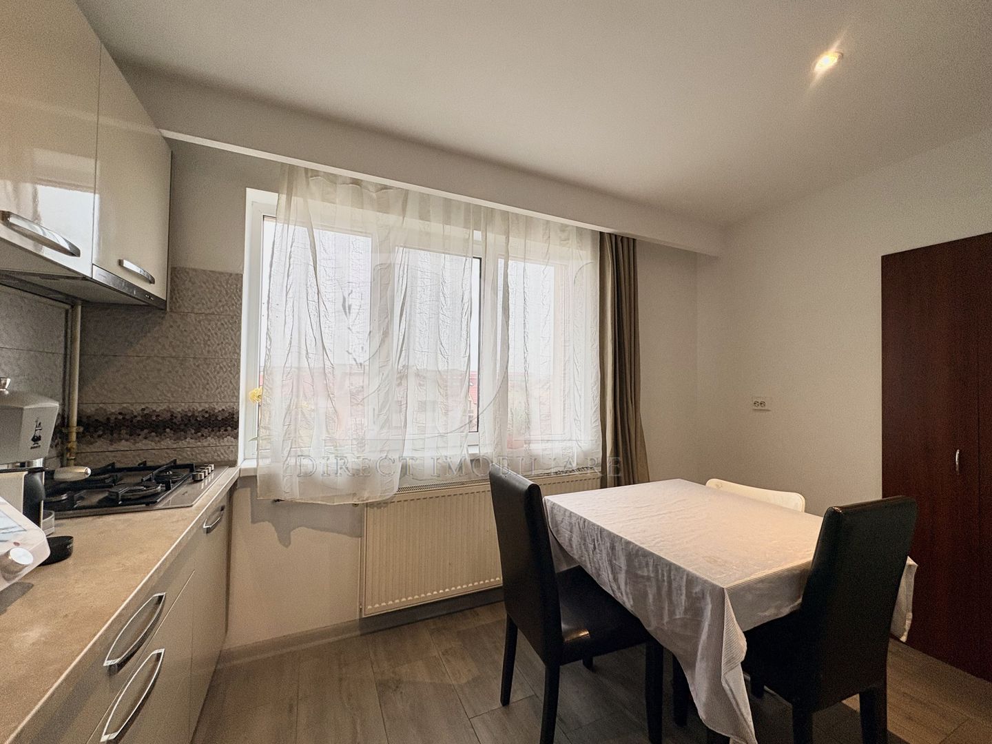 Apartament cu 3 camere - zona str.Ioan Rus - Poză 14