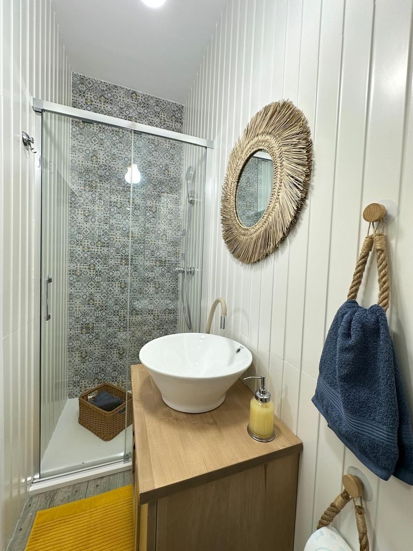 Imobil cu destinatii multiple- 6 apartamente - Poză 45