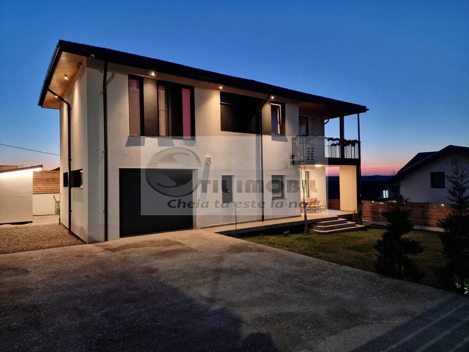 Casă Premium 5 camere Miroslava 298.000 euro - Poză 1