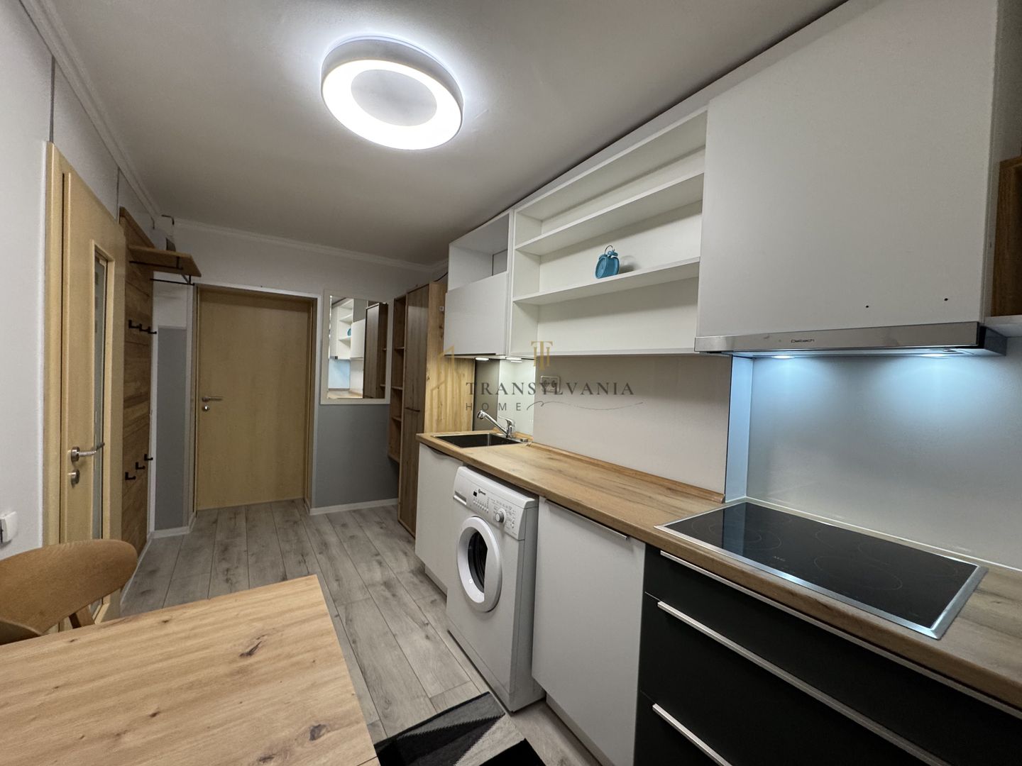 🏡 Studio modern în zonă centrală – Sibiu | Ideal investiție - Poză 1