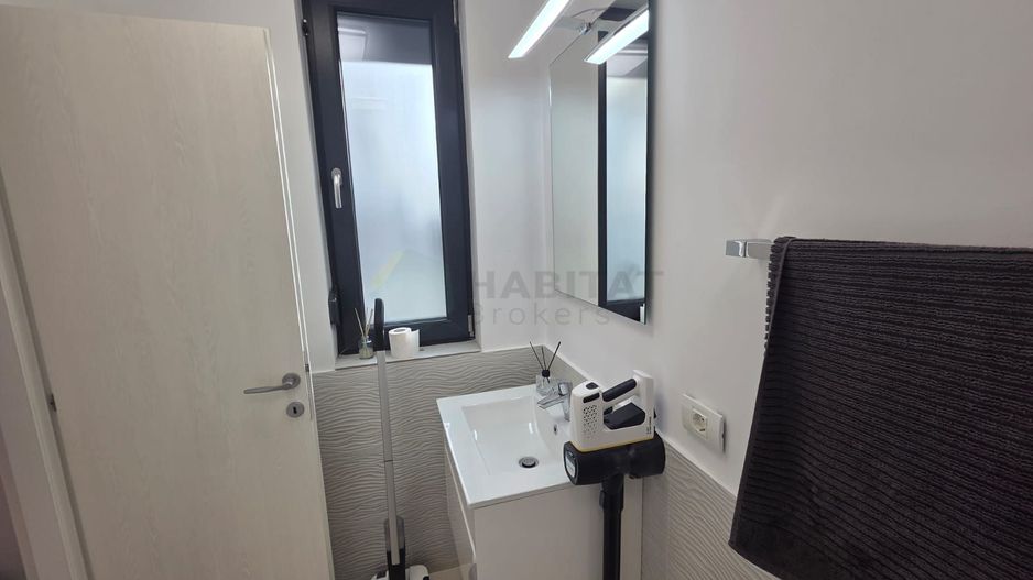 Vilă tip duplex cu mansardă, piscină și design modern – Tunari - Poză 15