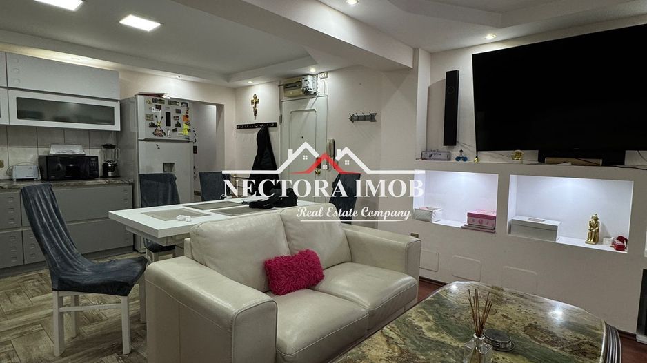 NECTORA IMOB-Apartament 3 camere, 2 balcoane, Str. Moldovei, Utilat! - Poză 2