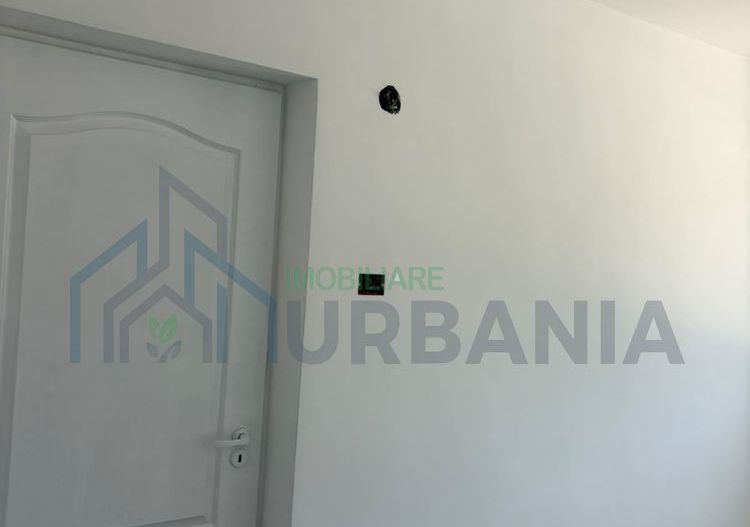 Apartament complet renovat, 3 camere, de vânzare în Carjoaia, comuna Cotnari, județul Iași - Poză 4