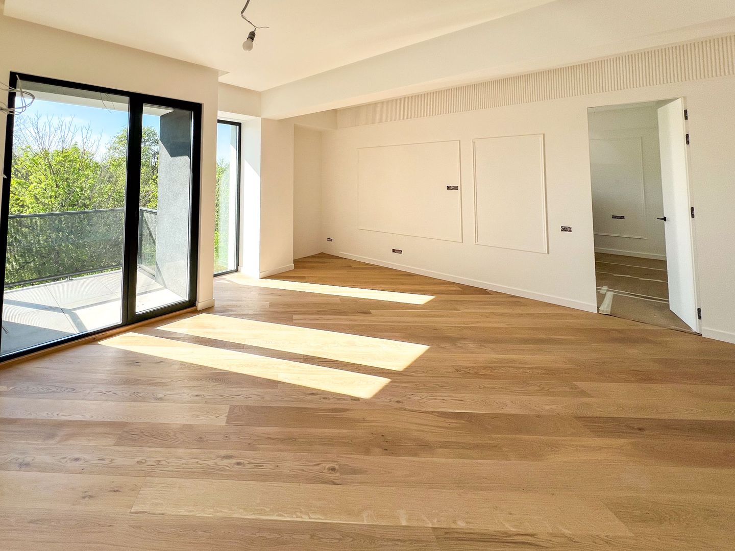 Apartament 2 camere,  spatios 75 mp pe IANCU NICOLAE 75 - Poză 1