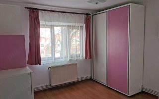 Închiriez Apartament cu 3 camere zona piața CUG - Poză 7