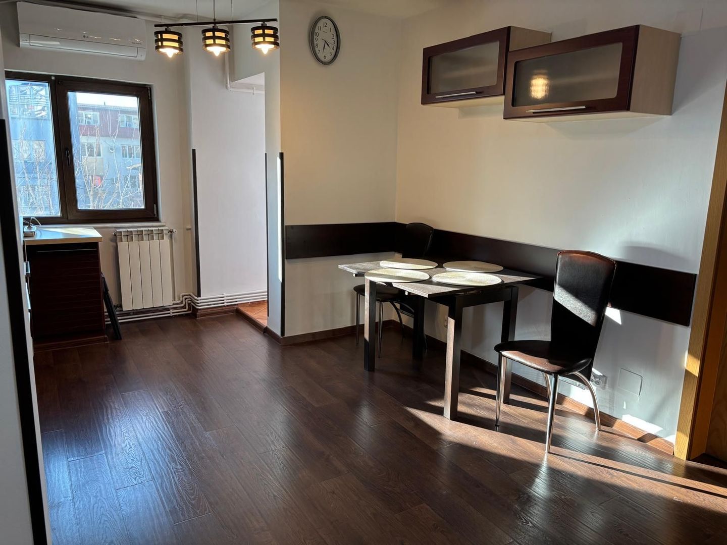 Apartament 2 camere decomandat, mobilat,  Drumul Sării - Poză 2