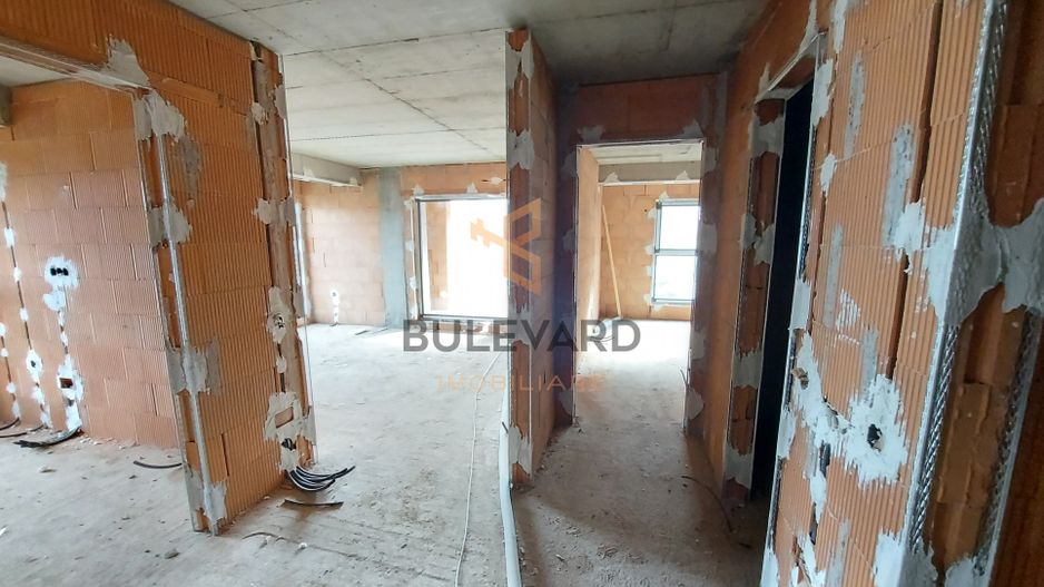 Apartament cu 3 camere+garaj+ 2 terase la 5 minute de Vivo! - Poză 3