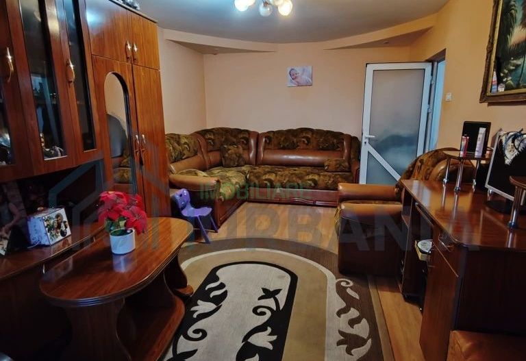 Apartament 2 camere decomandat, central, Târgu Frumos, vizavi de Spitalul Orășenesc - Poză 6